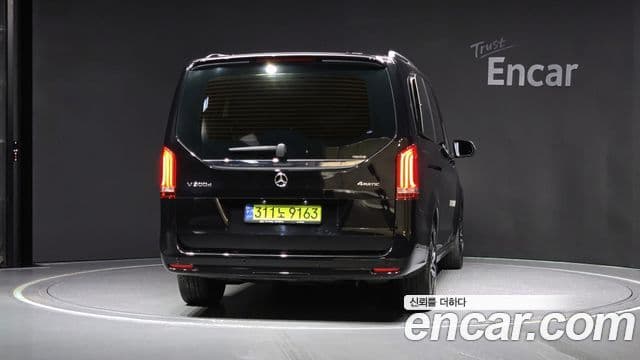 Mercedes-Benz V-класс W447, 2023 4