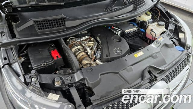 Mercedes-Benz V-класс W447, 2023 6