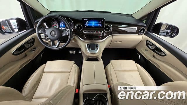 Mercedes-Benz V-класс W447, 2023 7