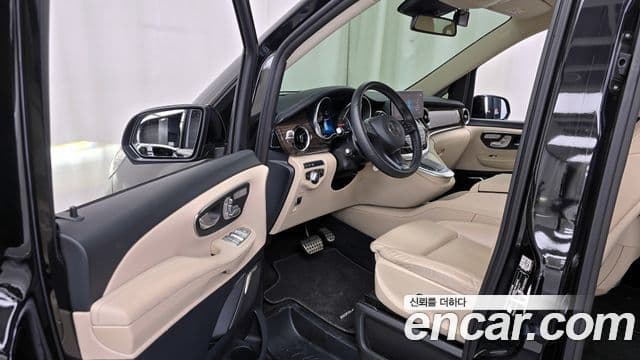 Mercedes-Benz V-класс W447, 2023 10