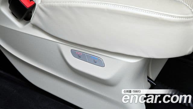 Mercedes-Benz V-класс W447, 2023 19