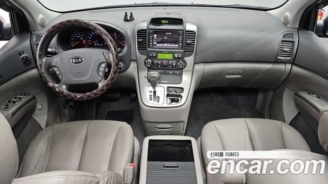 Kia Carnival R Premium, 2013 7