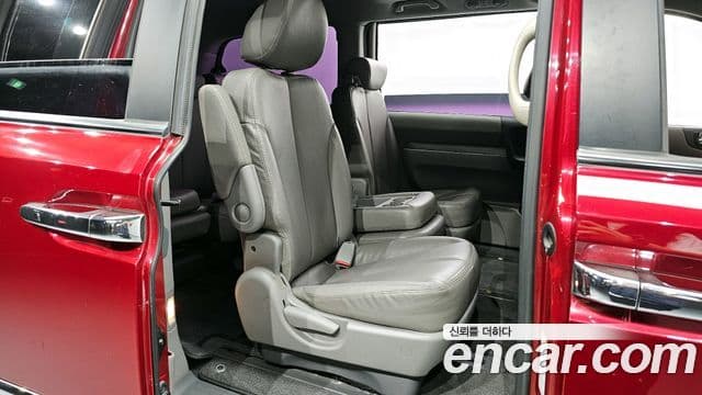 Kia Carnival R Premium, 2013 12