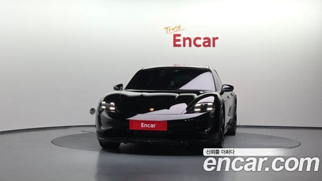 Porsche 타이칸 4S Cross Turismo, 2022 3