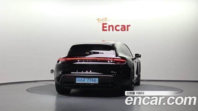 Porsche 타이칸 4S Cross Turismo, 2022 4