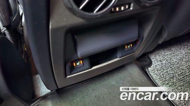 Land Rover Discovery 4 3.0 SDV6 HSE, 2014 19