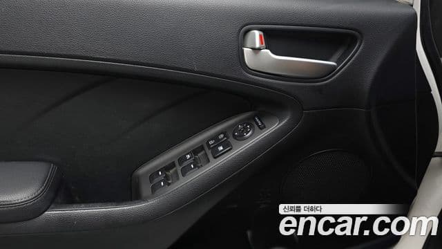 Kia K3 Trendy, 2013 15