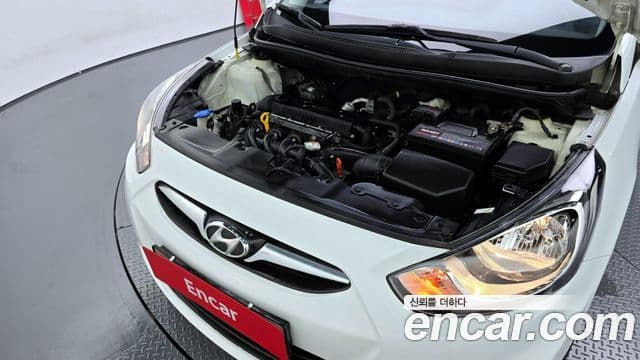 Hyundai Accent(новый кузов / новое поколение) Premier, 2012 6