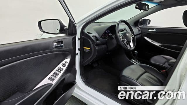 Hyundai Accent(новый кузов / новое поколение) Premier, 2012 11