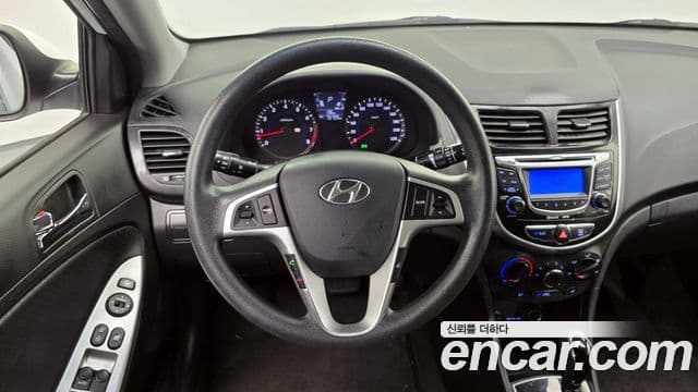 Hyundai Accent(новый кузов / новое поколение) Premier, 2012 14