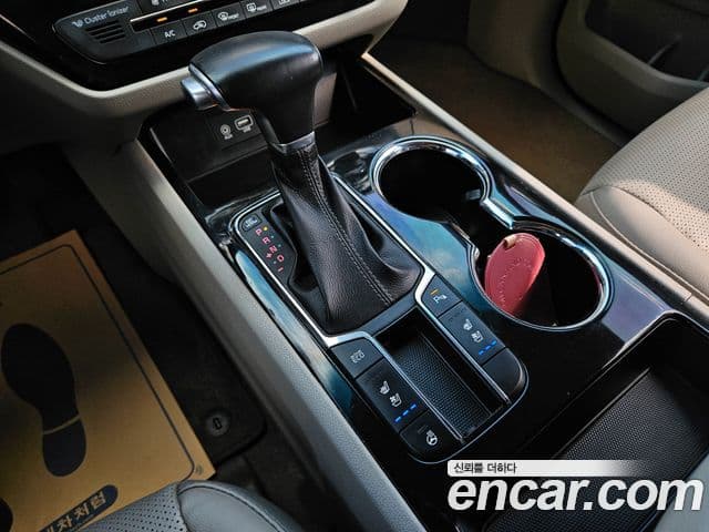 Kia The / новый New Carnival Prestige, 2019 9