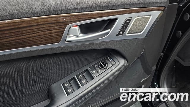 Genesis G80 Premium Luxury, 2017 15
