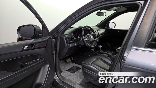 KG모빌리티(SsangYong) Rexton Sport Wild, 2020 10