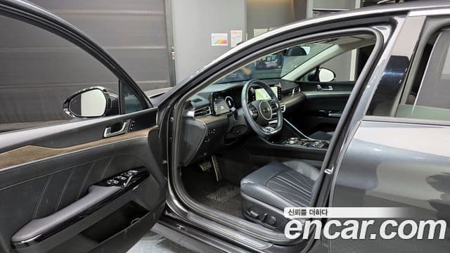 Kia K5 3세대 Signature, 2020 10