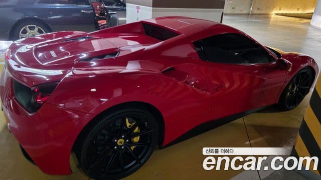 Ferrari 488 스파이더, 2017 13
