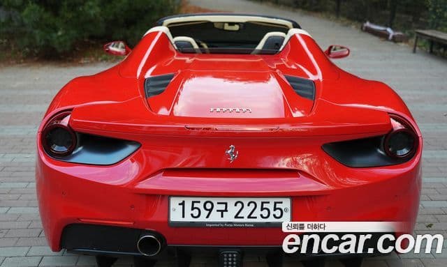 Ferrari 488 스파이더, 2017 15
