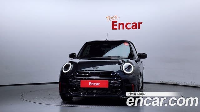 Mini Cooper S кабриолет 4세대 JCW, 2025 3