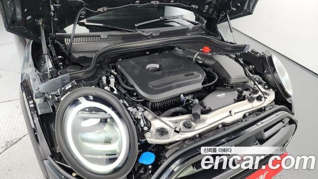 Mini Cooper S кабриолет 4세대 JCW, 2025 6