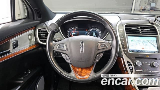 Lincoln MKX 2세대, 2017 13