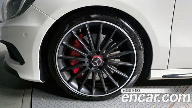 Mercedes-Benz A-класс W176 A45 AMG 4MATIC, 2015 все фото