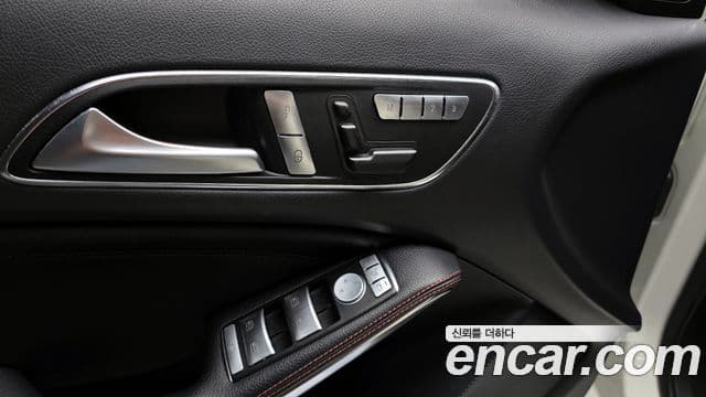 Mercedes-Benz A-класс W176 A45 AMG 4MATIC, 2015 18