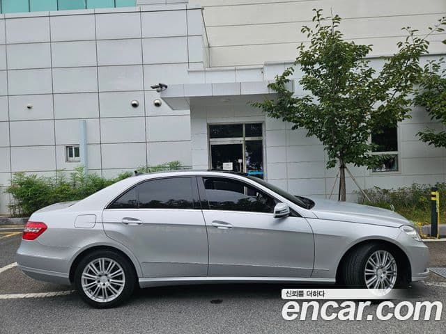 Mercedes-Benz E-класс W212 E300 Elegance, 2012 4