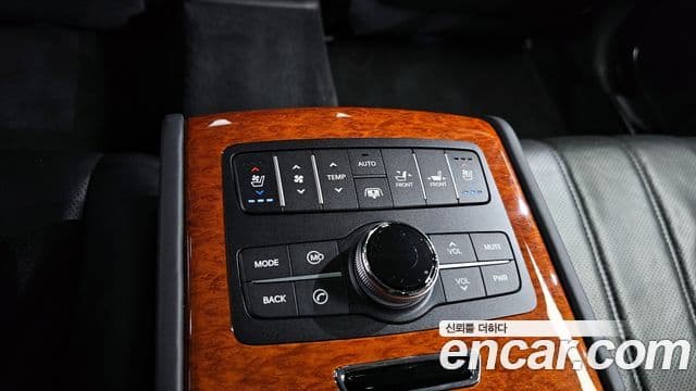 Hyundai Equus(новый кузов / новое поколение) Prestige, 2010 19