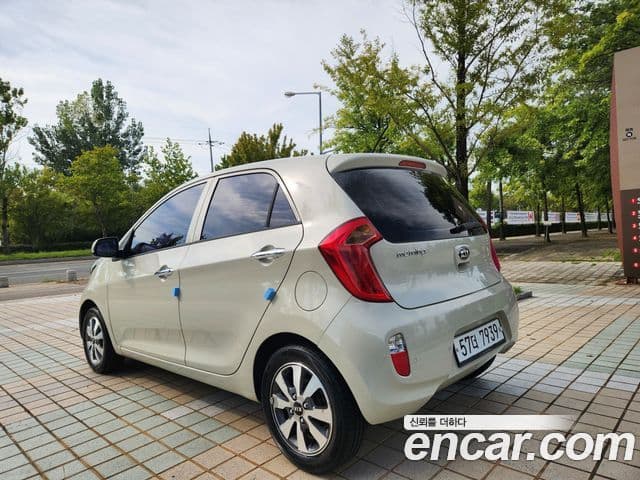 Kia All New Morning Deluxe Trendy, 2015 2