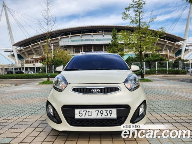 Kia All New Morning Deluxe Trendy, 2015 3