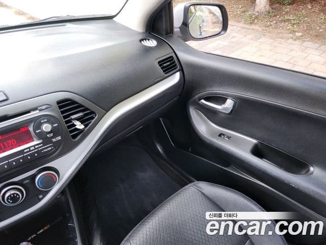 Kia All New Morning Deluxe Trendy, 2015 17