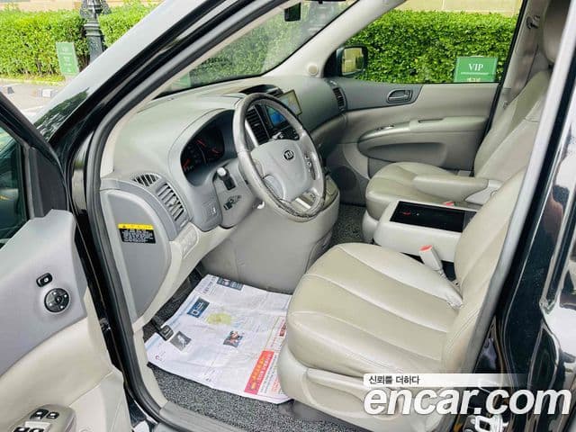 Kia Carnival R люксовая версия, 2013 10