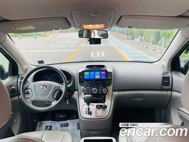 Kia Carnival R люксовая версия, 2013 15