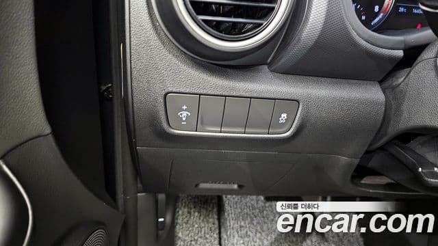 Hyundai Kona Modern Art, 2018 14