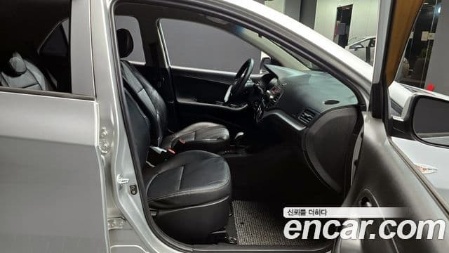 Kia All New Morning Deluxe, 2012 10