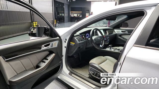 Genesis G80 Sport, 2017 10