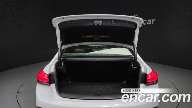 Genesis G80 Sport, 2017 20