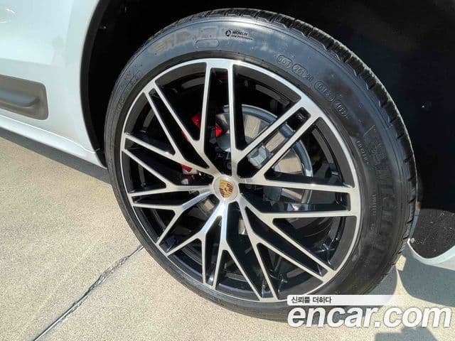 Porsche Macan 95B, 2023 все фото