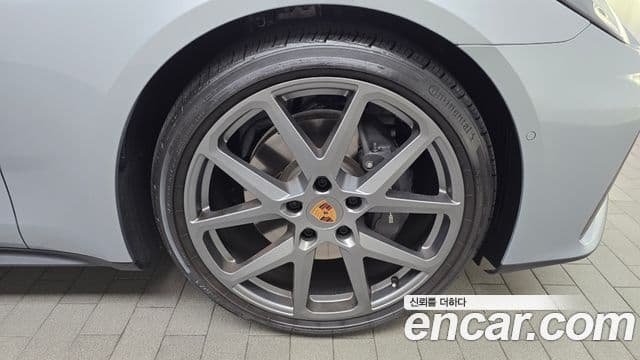 Porsche Panamera (976), 2025 все фото