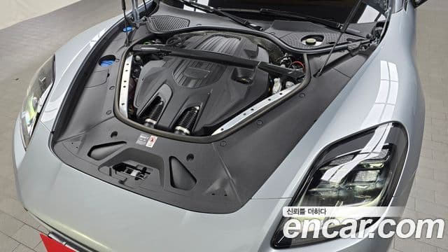 Porsche Panamera (976), 2025 6