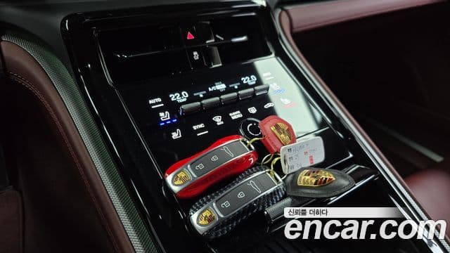 Porsche Panamera (976), 2025 9