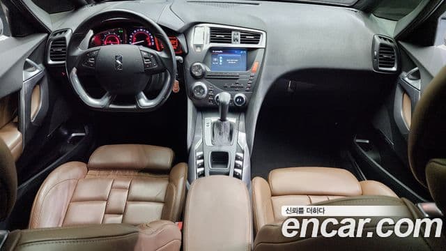 Ситроен / DS DS5 1세대, 2015 7