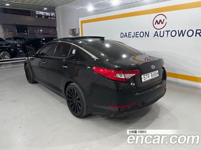 Kia K5 Prestige, 2011 3