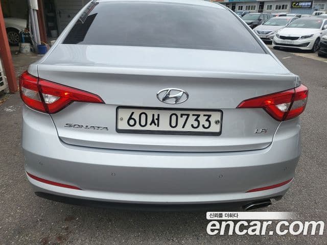 Hyundai LF Sonata Premium, 2016 4