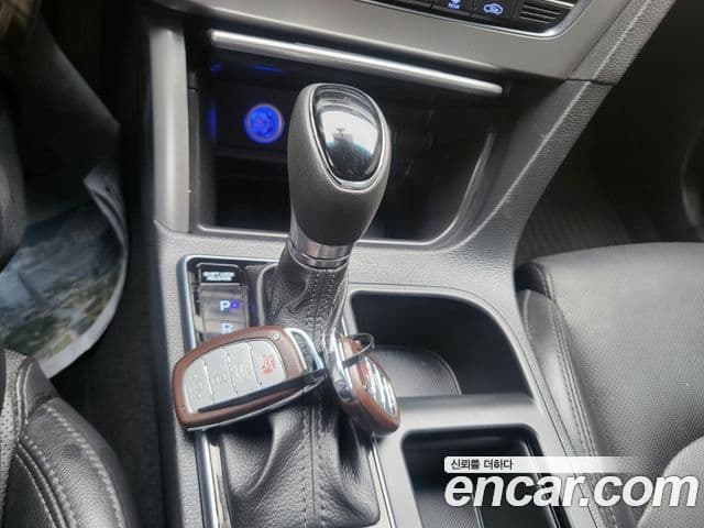 Hyundai LF Sonata Premium, 2016 9