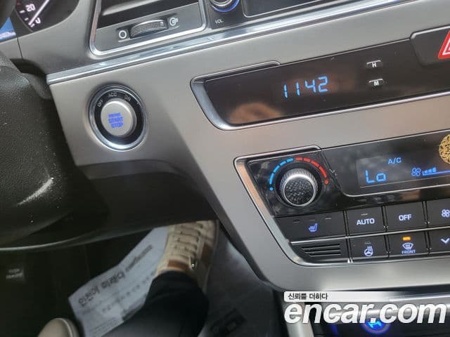 Hyundai LF Sonata Premium, 2016 15