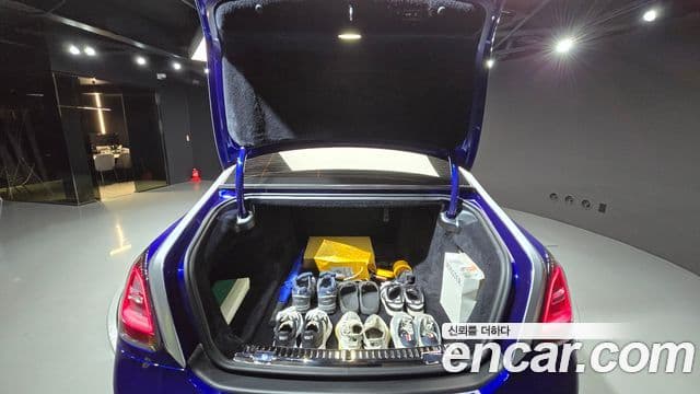 Rolls-Royce 고스트 2세대, 2021 20