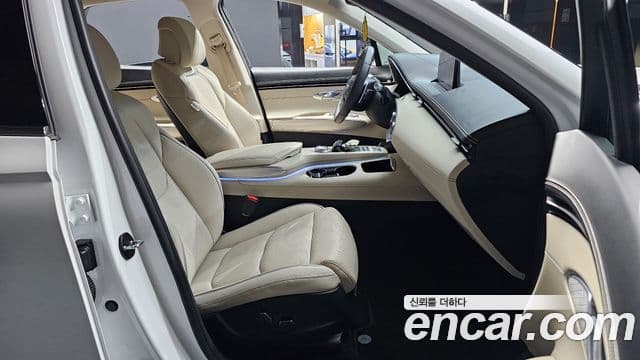 Genesis GV70, 2024 10