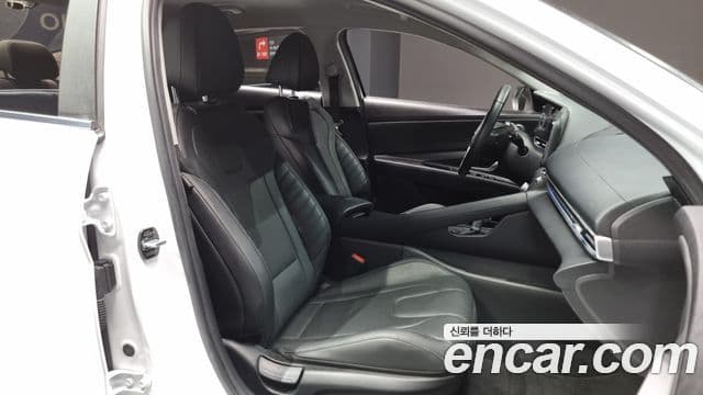 Hyundai Avante (CN7) Inspiration, 2021 10