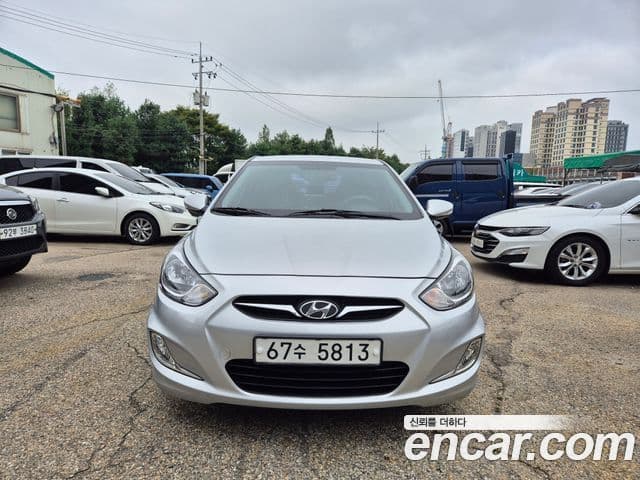 Hyundai Accent(новый кузов / новое поколение) Premier, 2012 1