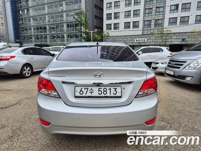 Hyundai Accent(новый кузов / новое поколение) Premier, 2012 6
